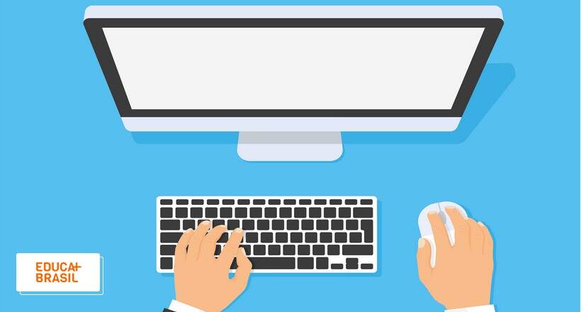 Digitando inscrição para Pós-graduação na Universidade Positivo. Digitando inscrição para Pós-graduação na Universidade Positivo.