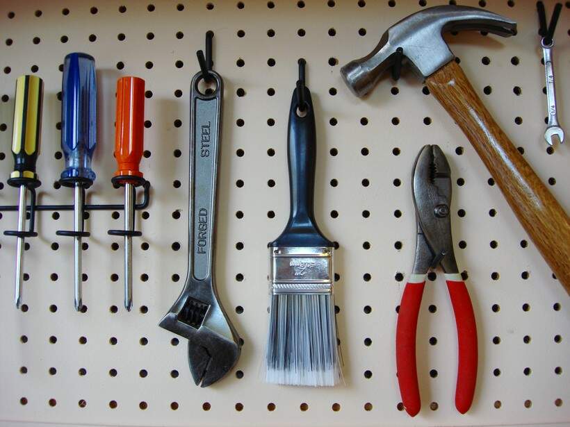 Pegboard para colocar kit de ferramentas. Pegboard para colocar kit de ferramentas.