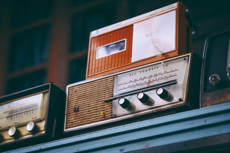 Aparelho de rádio Aparelho de rádio