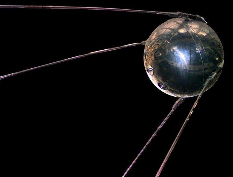Modelo do satélite Sputnik 1 Modelo do satélite Sputnik 1