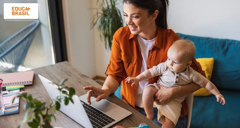 5 ideias de trabalhos em casa para mães com filhos pequenos