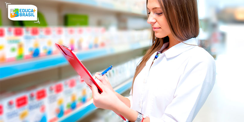 A importância do farmacêutico na orientação de tratamentos medicamentosos