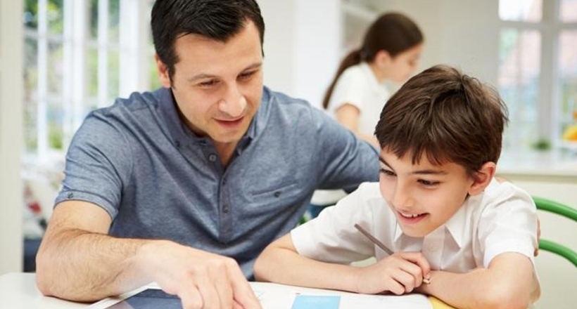 Como a participação da família pode ajudar na vida escolar dos estudantes