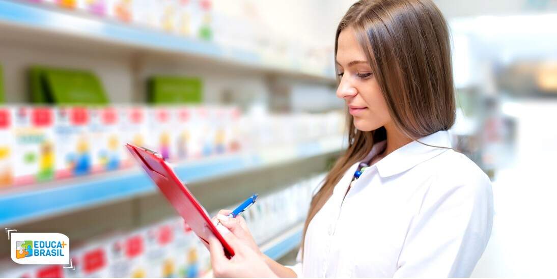 Além dos balcões: saiba quais são as áreas de atuação dos farmacêuticos