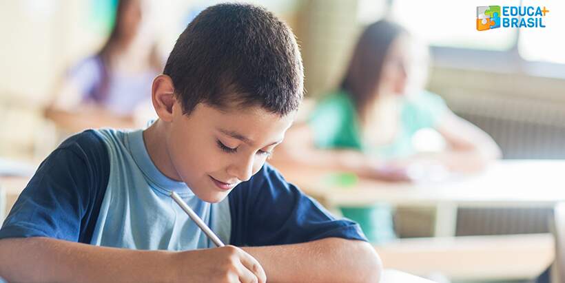 Aumento em escolas particulares deve chegar a 8% em todo o país