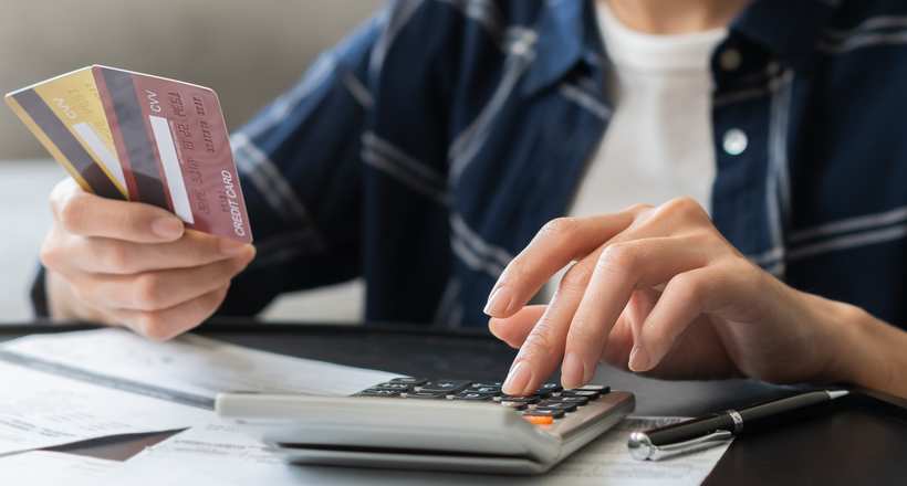 Cartão de crédito pode levar à malha fina do IRPF 2026