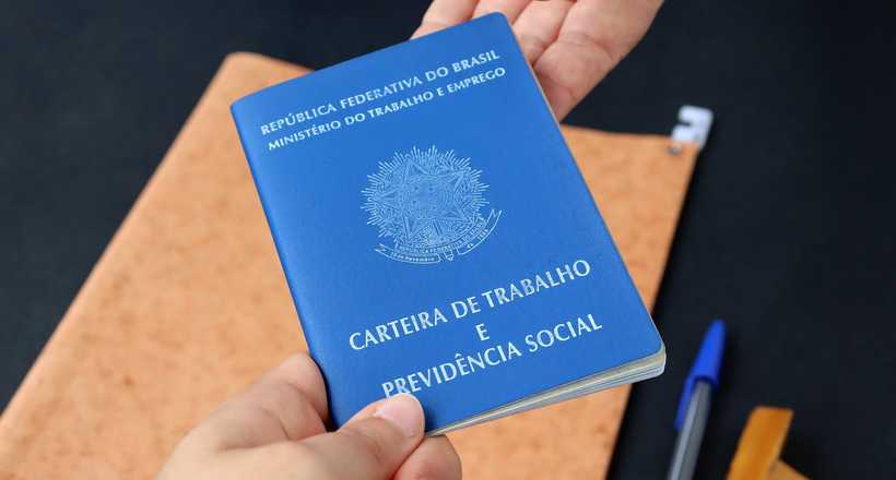CLT lidera preferência entre trabalhadores brasileiros
