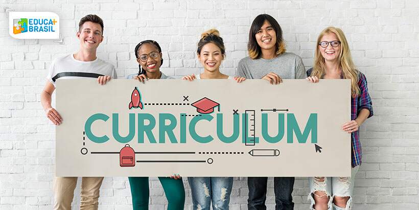 Como construir um bom currículo ainda na graduação
