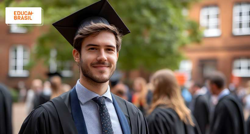 Como o nível de escolaridade influencia o salário?