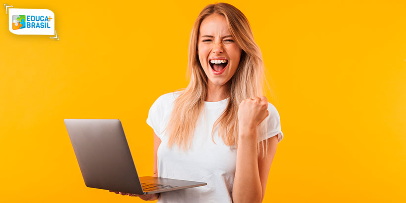 Como passar na faculdade estudando online