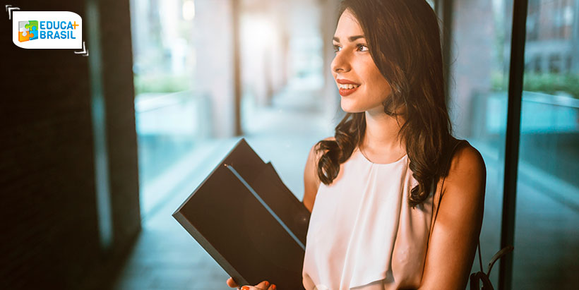 Como um estudante de Direito pode ganhar dinheiro enquanto estuda?