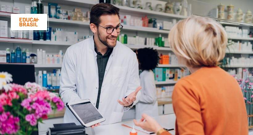 Confira 5 oportunidades imperdíveis de concursos para farmacêuticos em 2023