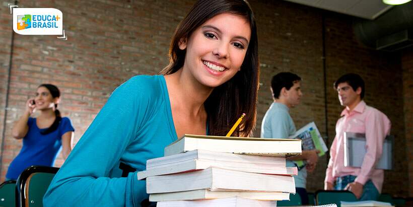 Conheça os cursos que mais oferecem vagas em concursos públicos