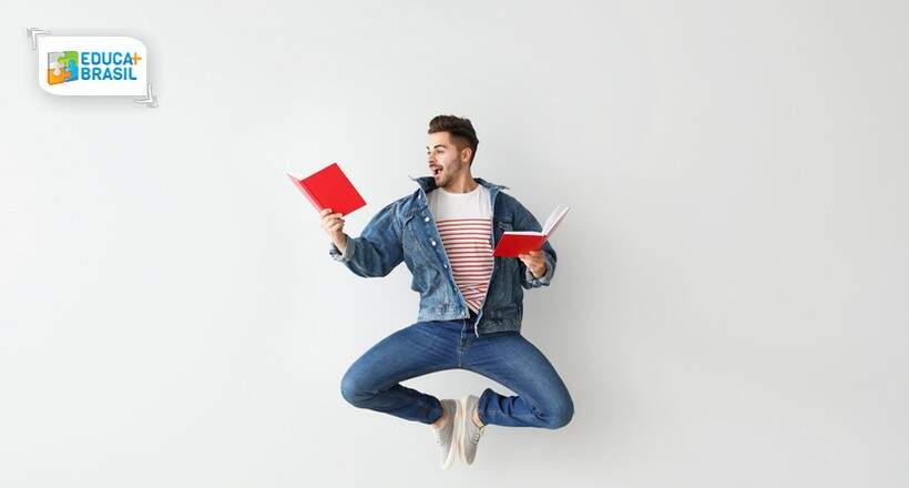 Cursinho online oferece aulas ao vivo gratuitas de preparação para o Enem 2020