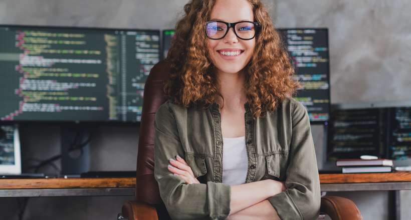 Cursos gratuitos de IA para mulheres têm inscrições abertas