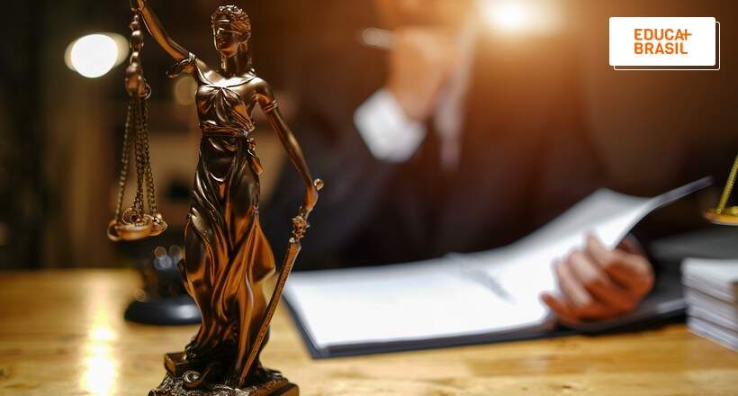 Descubra o que faz um desembargador e como se tornar um | Educa Mais Brasil