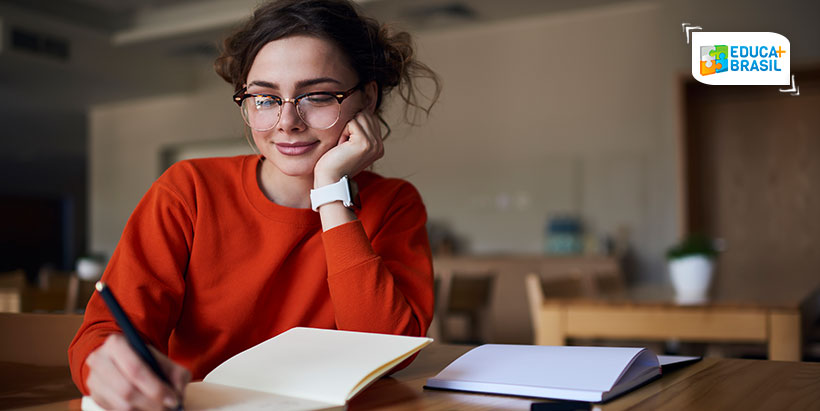 Descubra o que se aprende no curso de Logística