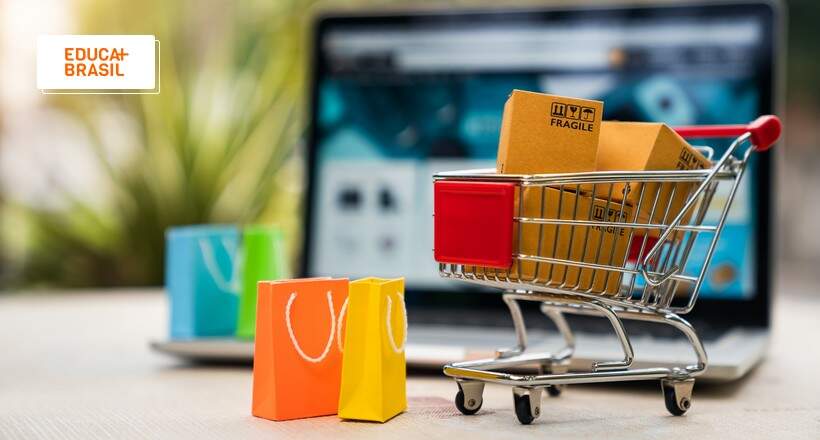 Dia do Consumidor: você sabe como poupar e investir no essencial?