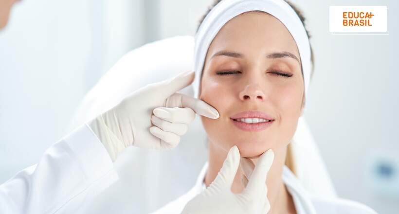 Dia do Esteticista: quais são as áreas de atuação desse profissional?