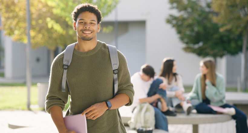 Dia do Estudante: veja programas que ajudam a democratizar o acesso à educação