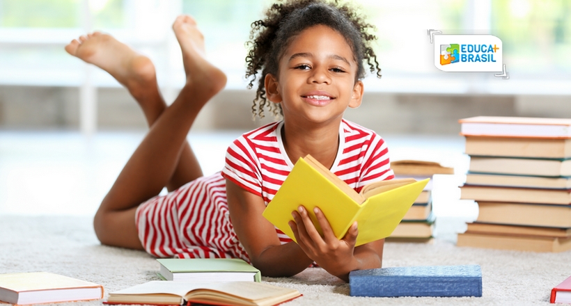 Dia mundial do livro: como incentivar a leitura das crianças
