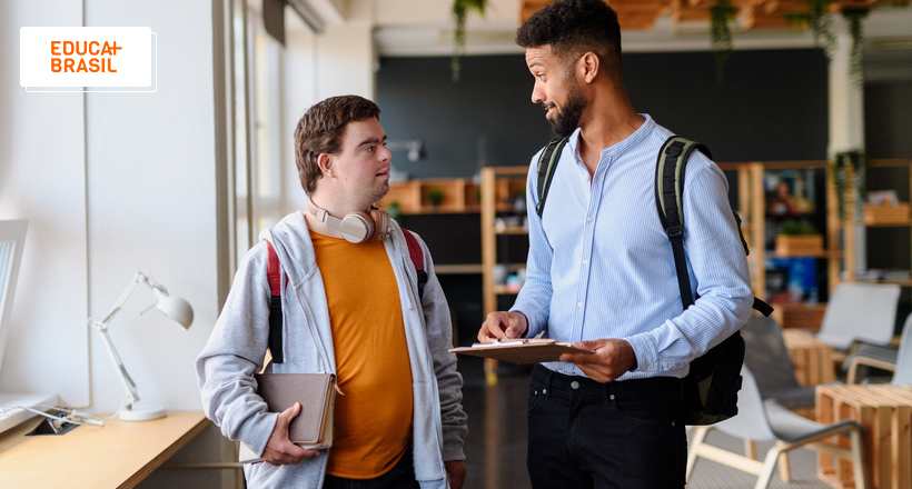 Docência em Serviço Social: assistente social pode ser professor?