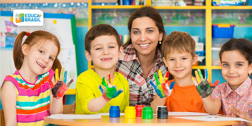 Ensino em tempo integral: ótima alternativa para pais que trabalham fora