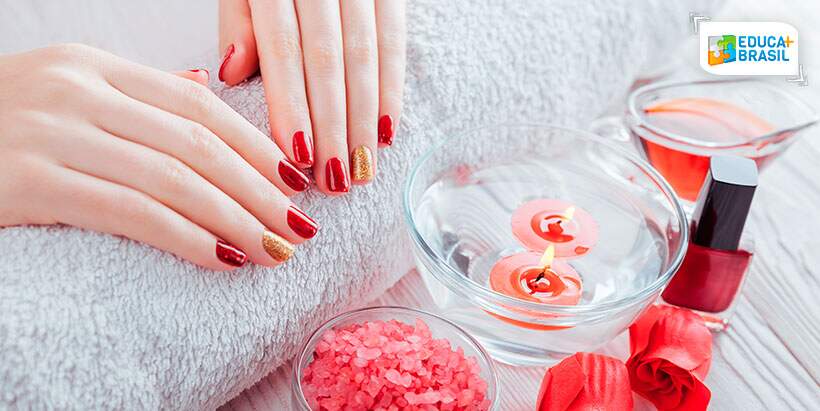 Esmalterias estão em expansão no mercado voltado à Estética e Cosmética