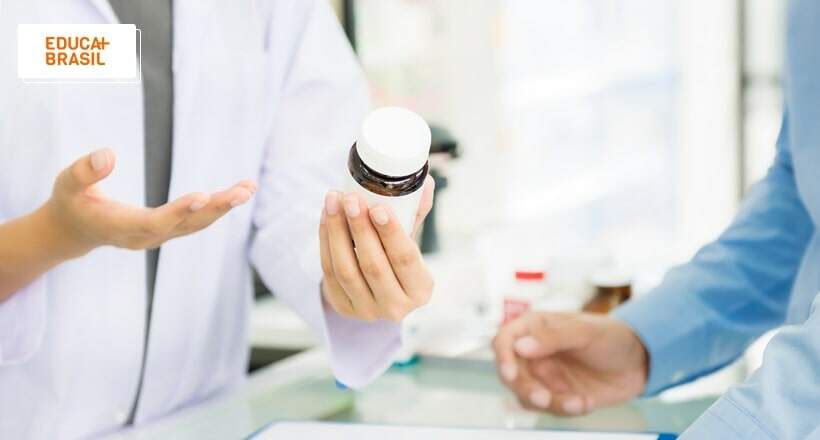 Estácio promove palestra sobre o uso racional de medicamentos