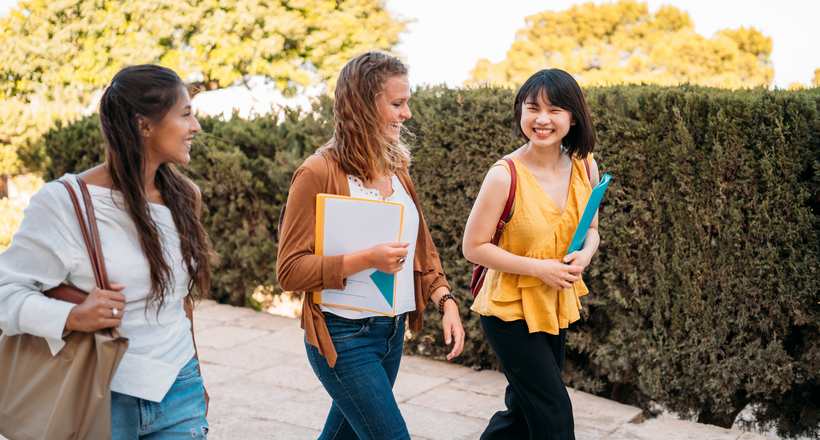 Estudar fora nas férias: como funcionam os summer programs?