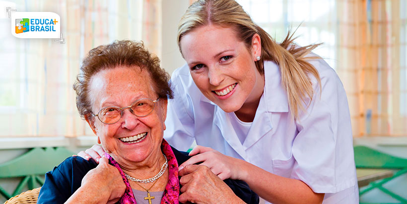 Geriatria e gerontologia: entenda as diferenças entre as áreas