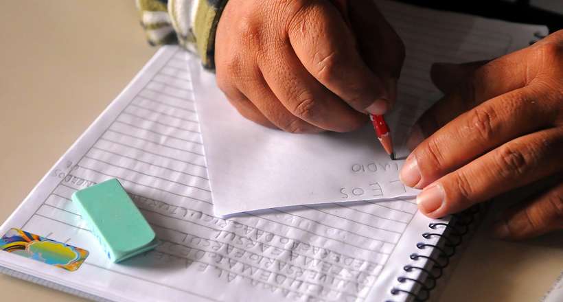 IBGE: Brasil registra menor número de analfabetos desde 2016