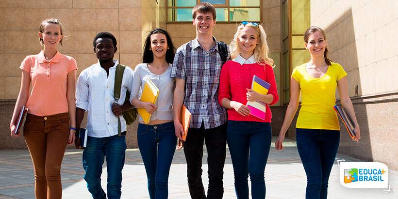 MEC planeja ampliar vagas para ensino médio em tempo integral