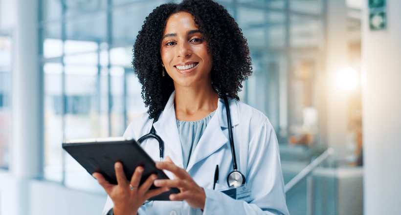 MEC vai punir 30% dos cursos de Medicina por nota no Enamed