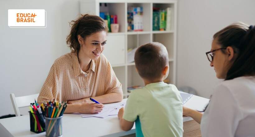 O que faz um psicólogo escolar? Veja 7 funções