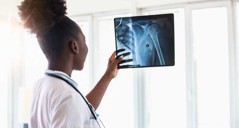 Ortopedista ou Reumatologista: qual médico procurar?