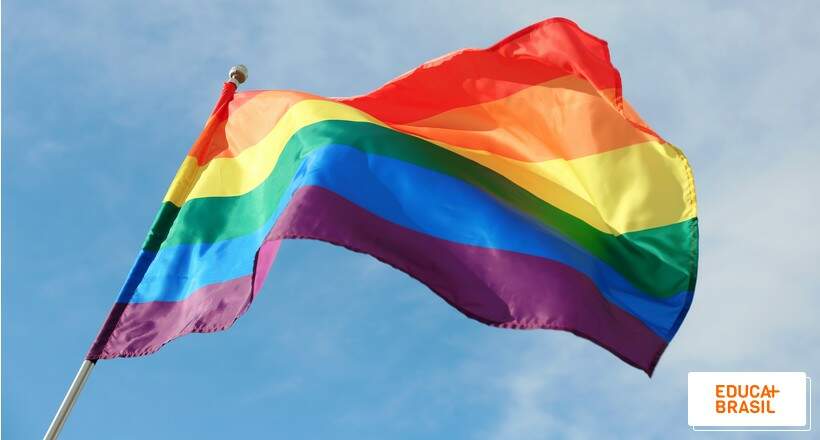 Participe da Live: Dia Internacional Contra Homofobia e a Transfobia