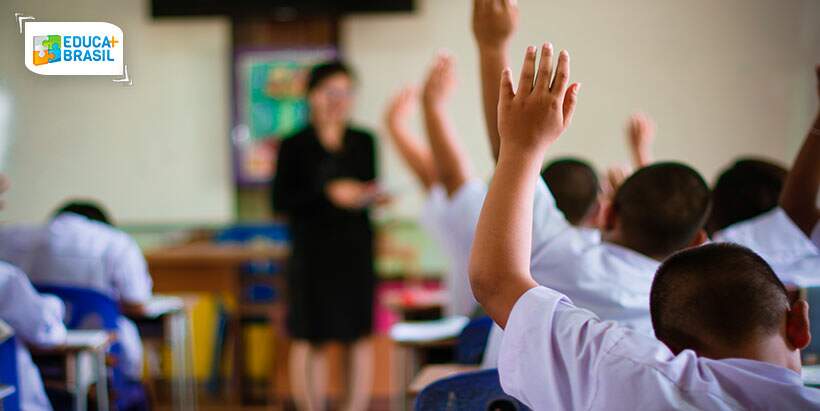 Pedagogia: carreira docente ainda é pouco valorizada no país