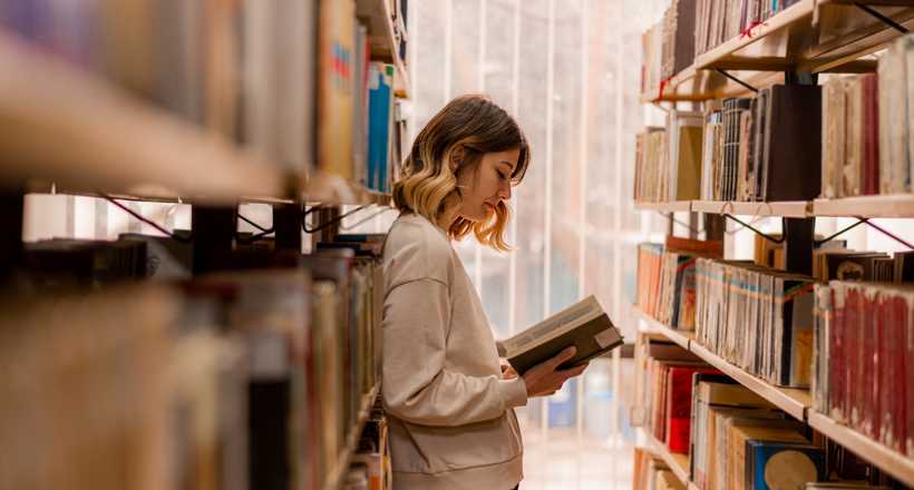 Pesquisa mostra que livros são prioridade para muitos brasileiros