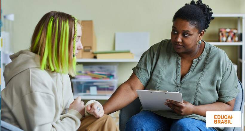 Piso salarial de assistentes sociais: como estão os projetos de lei? |  Educa Mais Brasil