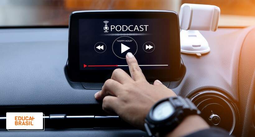 Podcasts para ouvir no trânsito