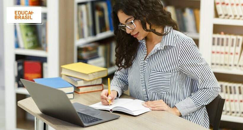 Prêmio Jabuti Acadêmico abre inscrições; saiba como participar