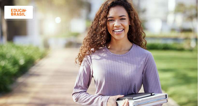 Quais são os cursos livres que mais empregam?