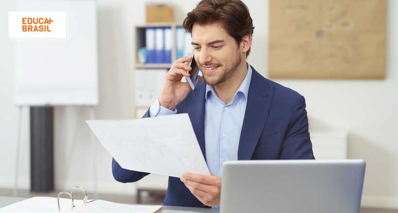 Qual graduação fazer para trabalhar em banco?
