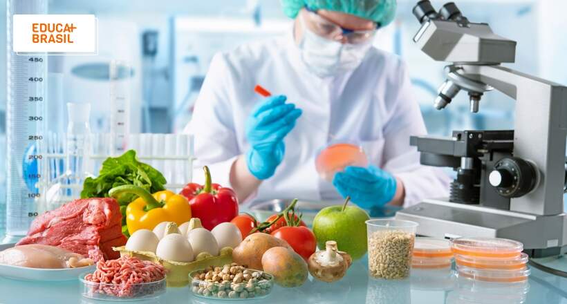 Qual papel do farmacêutico na Bromatologia?