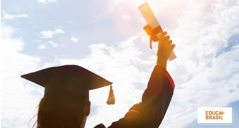 Saiba como solicitar colação de grau antecipada na UniFG