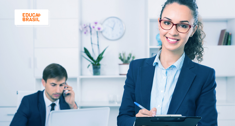 Secretariado: por que as mulheres passaram a ser a maioria?