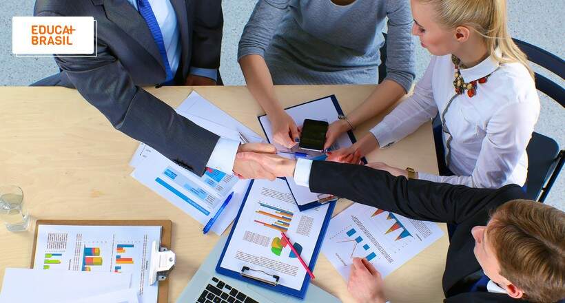Técnico em Finanças: você sabia que o curso faz parte do eixo de Gestão e Negócios?