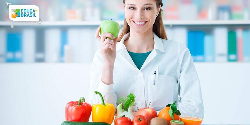 Você sabe a diferença entre nutrólogo e nutricionista?